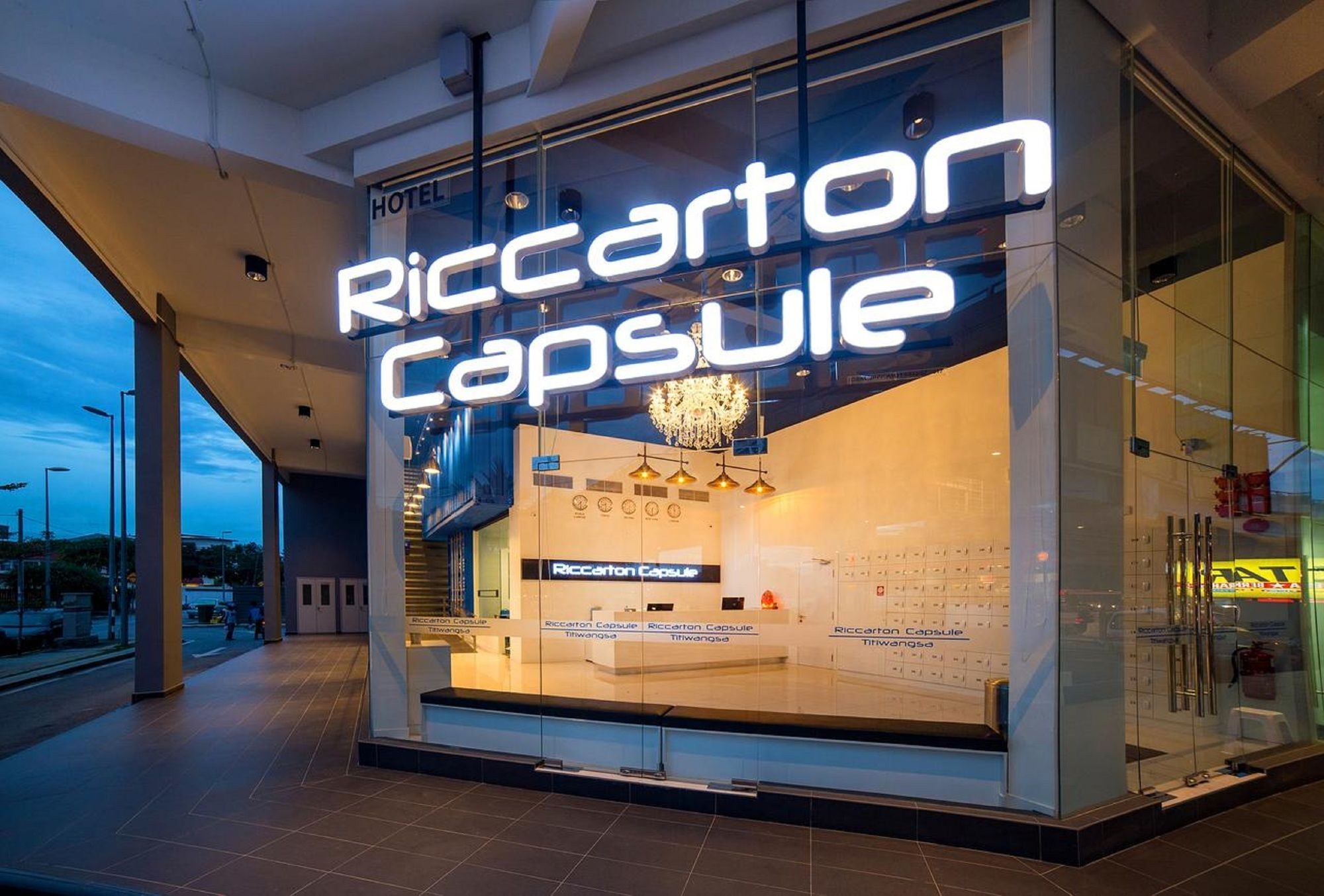 Riccarton Capsule Hotel Kuala Lumpur Dış mekan fotoğraf