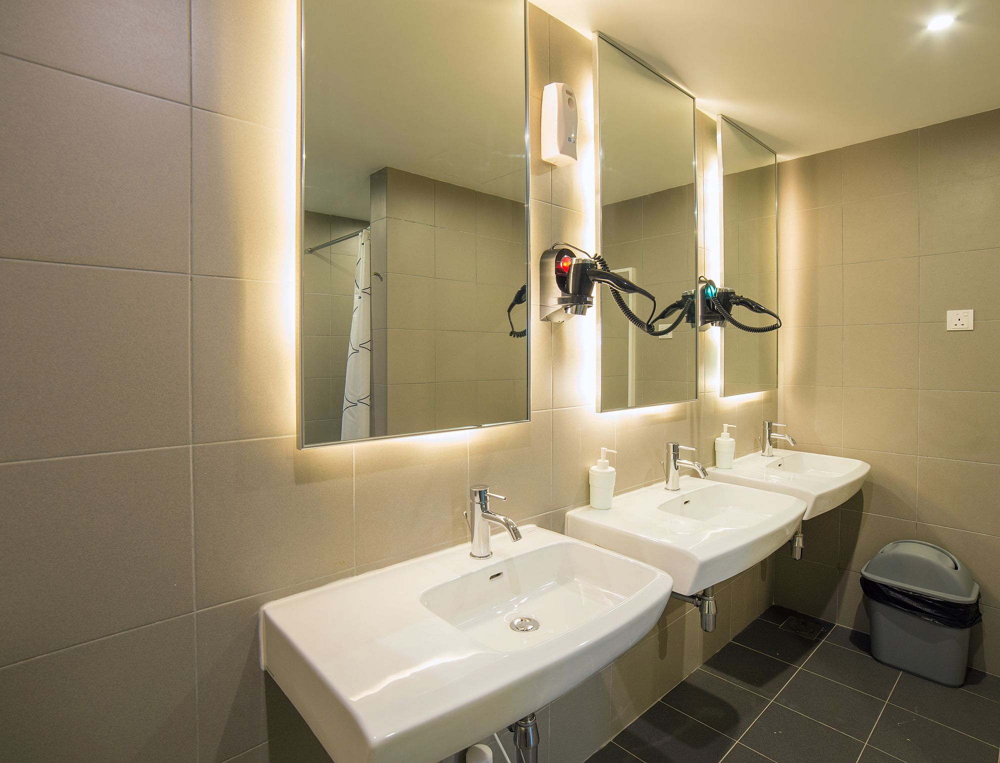 Riccarton Capsule Hotel Kuala Lumpur Dış mekan fotoğraf